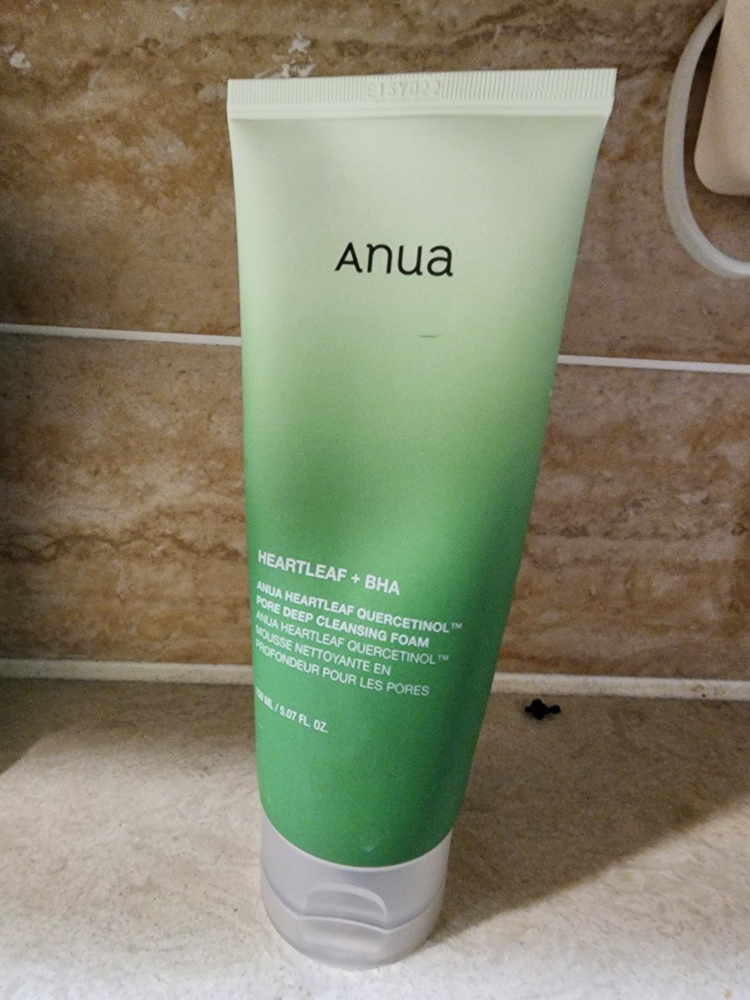 Ảnh đánh giá thực tế của người dùng về Eoseongcho Quassetinol™ Lỗ chân lông Sâu Làm Sạch Bọt