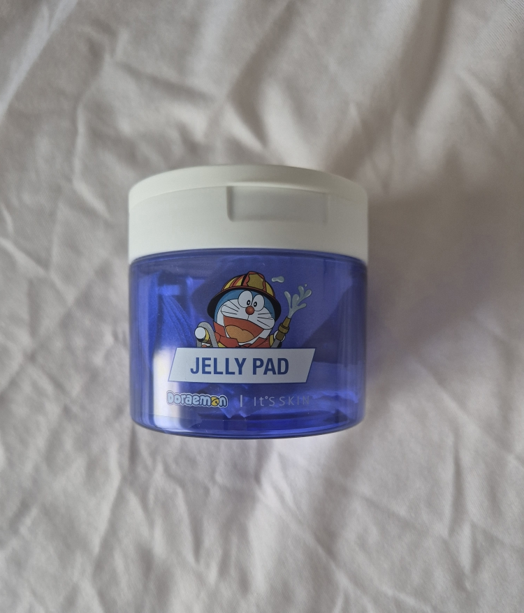 伊思 哆啦A梦版 10 号甘草巨能果冻护垫 common.review image