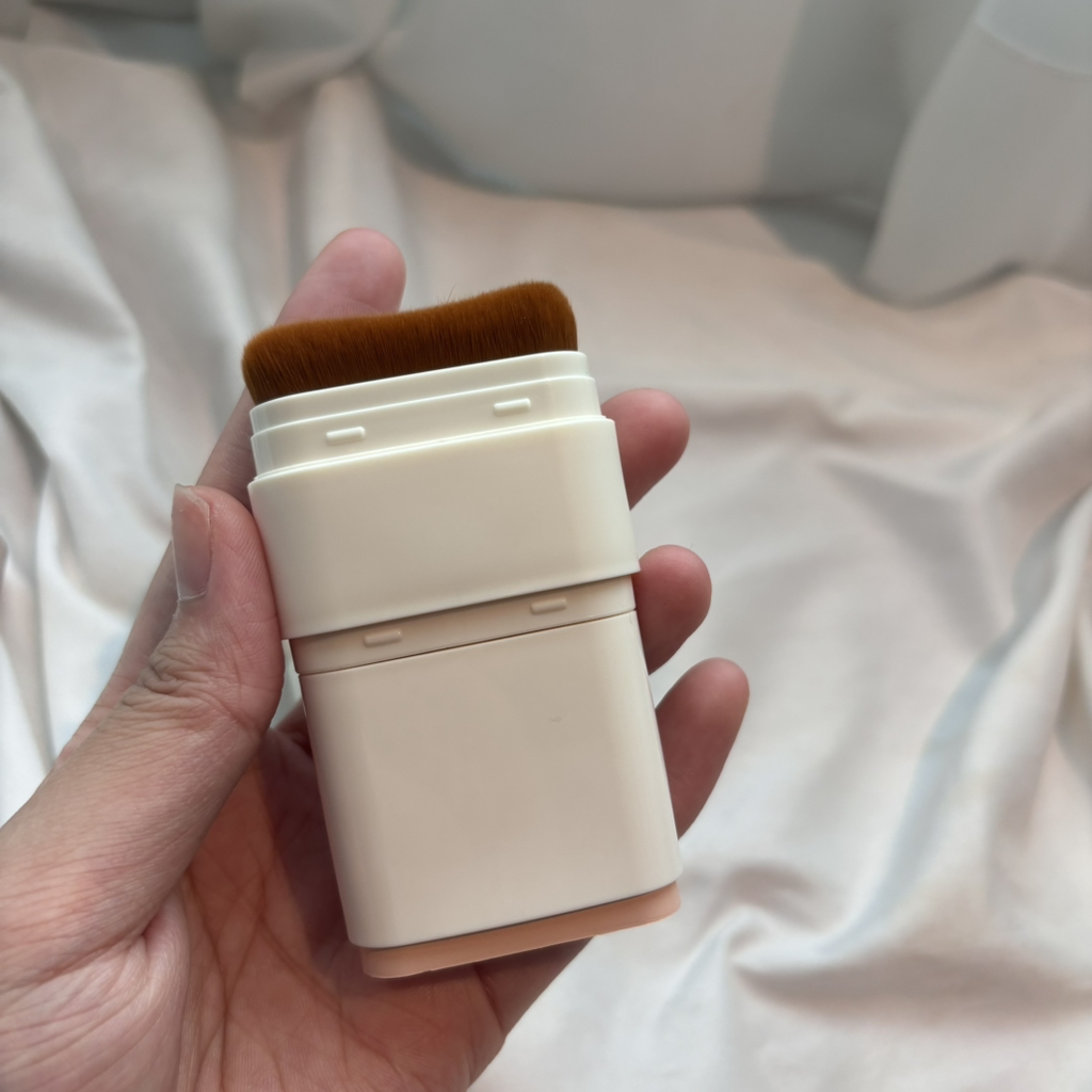 조성아TM (chosungahTM) 메가 핏 스틱 커버 파운데이션 마스터 포슬린 [SPF50+/PA++++] [01N 베이지] review image