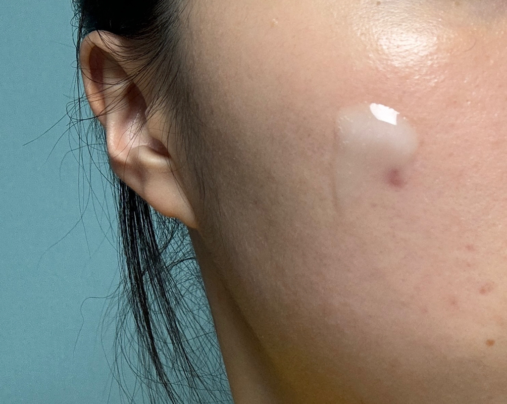 담톤 (DAMTONE) 포어 토닝 아큐 스피큘 에센스 review image