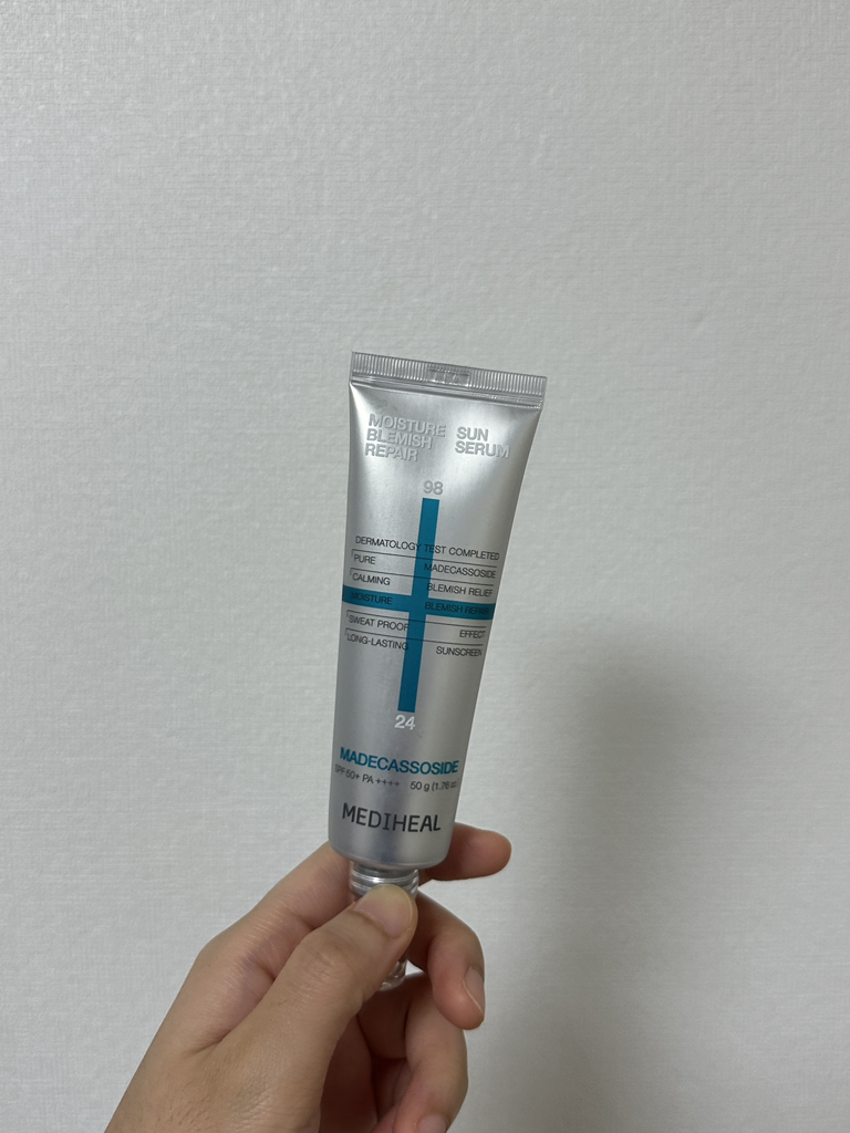 美迪惠尔 麦地卡索苷保湿防晒精华液微量修复[SPF50+/PA++++] common.review image