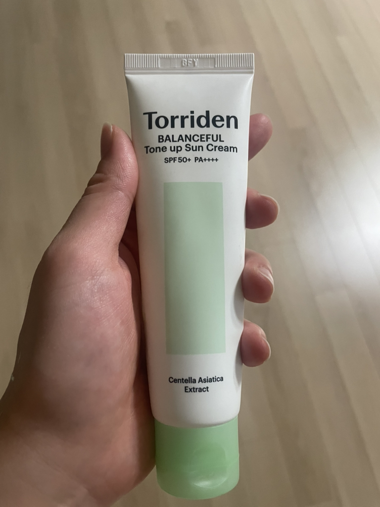 Ảnh đánh giá thực tế của người dùng về Kem chống nắng Balance Pool Sika Tone-Up [SPF50+/PA++++]