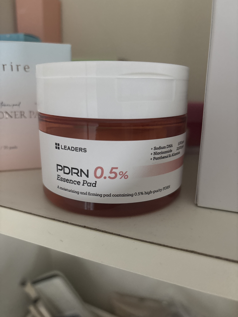 리더스 (LEADERS) PDRN 0.5% 에센스 패드 review image