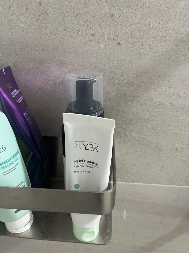 舒缓保湿泡沫洁面乳的真实用户使用照片