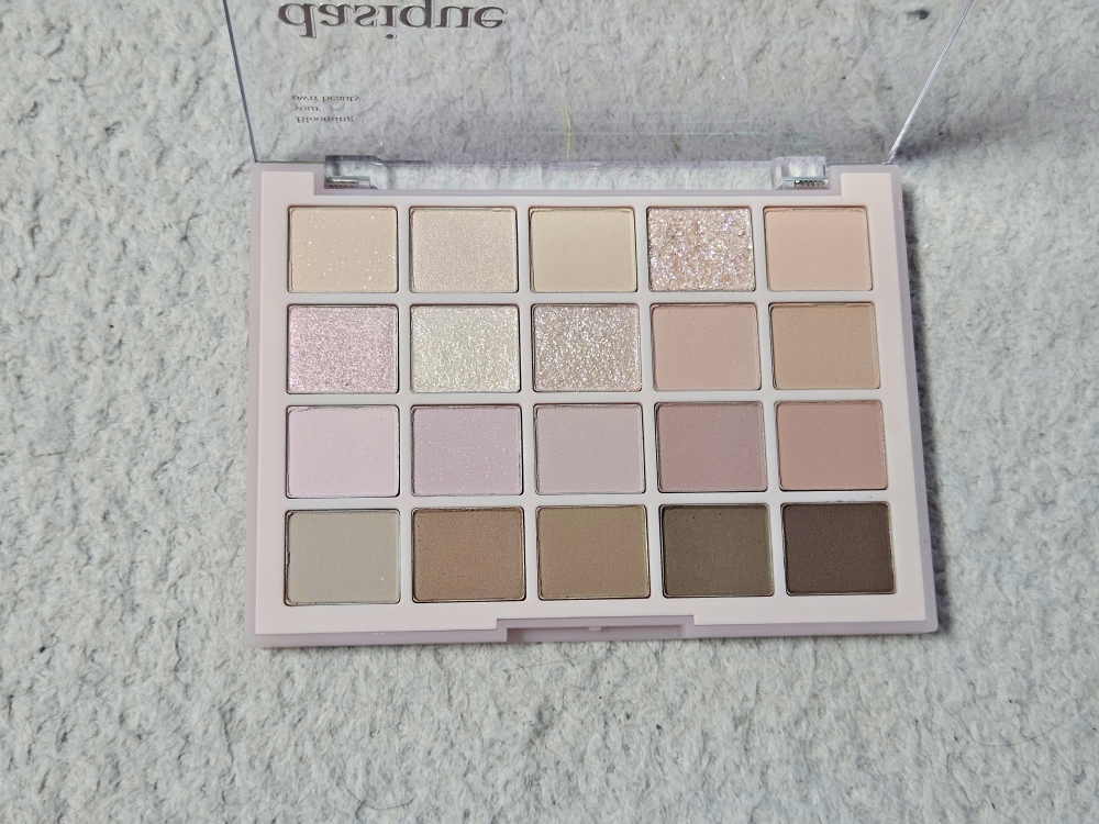 데이지크 (dasique) 무드 섀도우 팔레트 [02 쿨베이직] review image