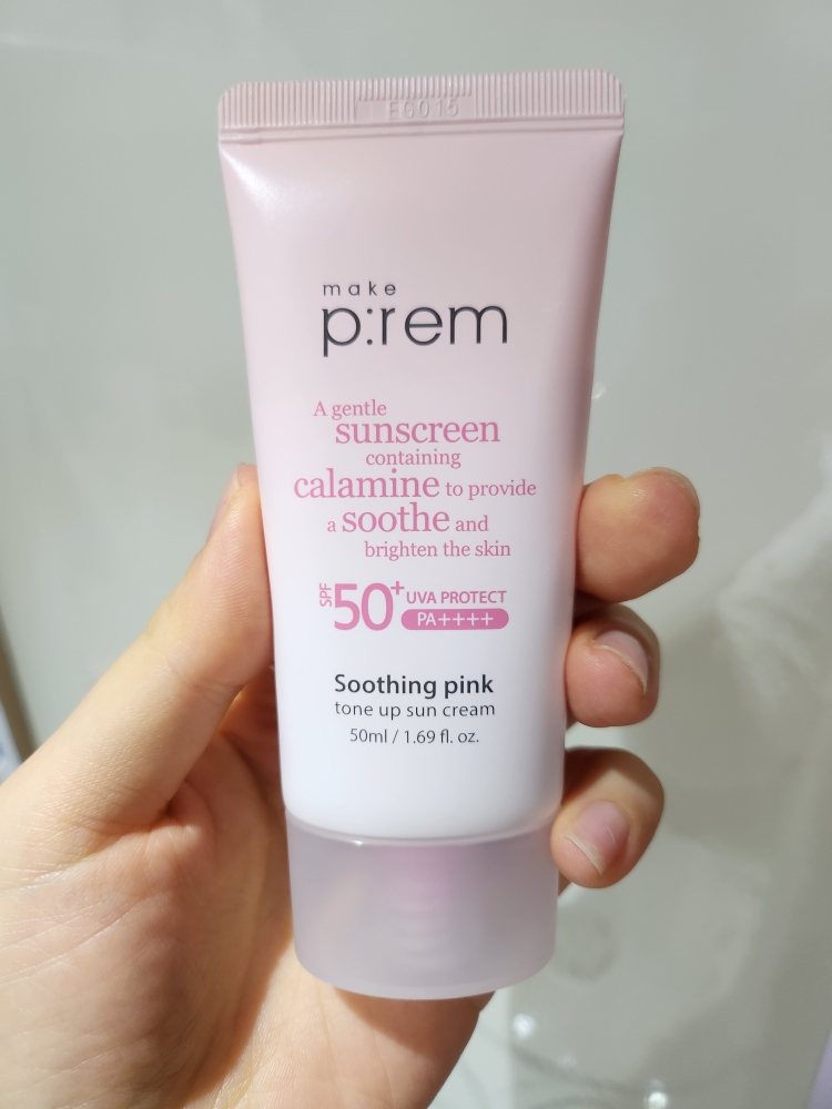 makep:rem Kem chống nắng làm sáng da màu hồng [SPF50+/PA++++] review image