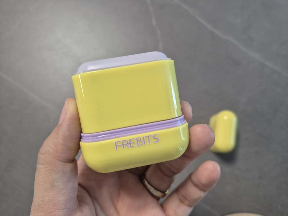 프레비츠 (FREBITS) 에어핏 선 피니싱 스틱 [SPF50+/PA++++] [01 퓨어바이올렛] review image