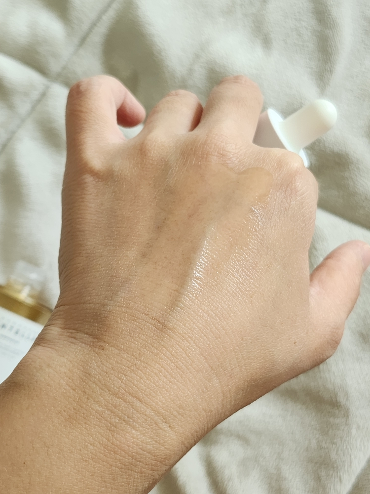 Ảnh đánh giá thực tế của người dùng về Madagascar Centella Ampoule