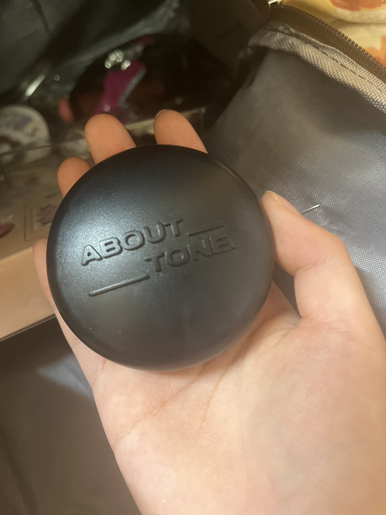 어바웃톤 (ABOUT_TONE.) 블러 파우더 팩트 [02 라이트] review image