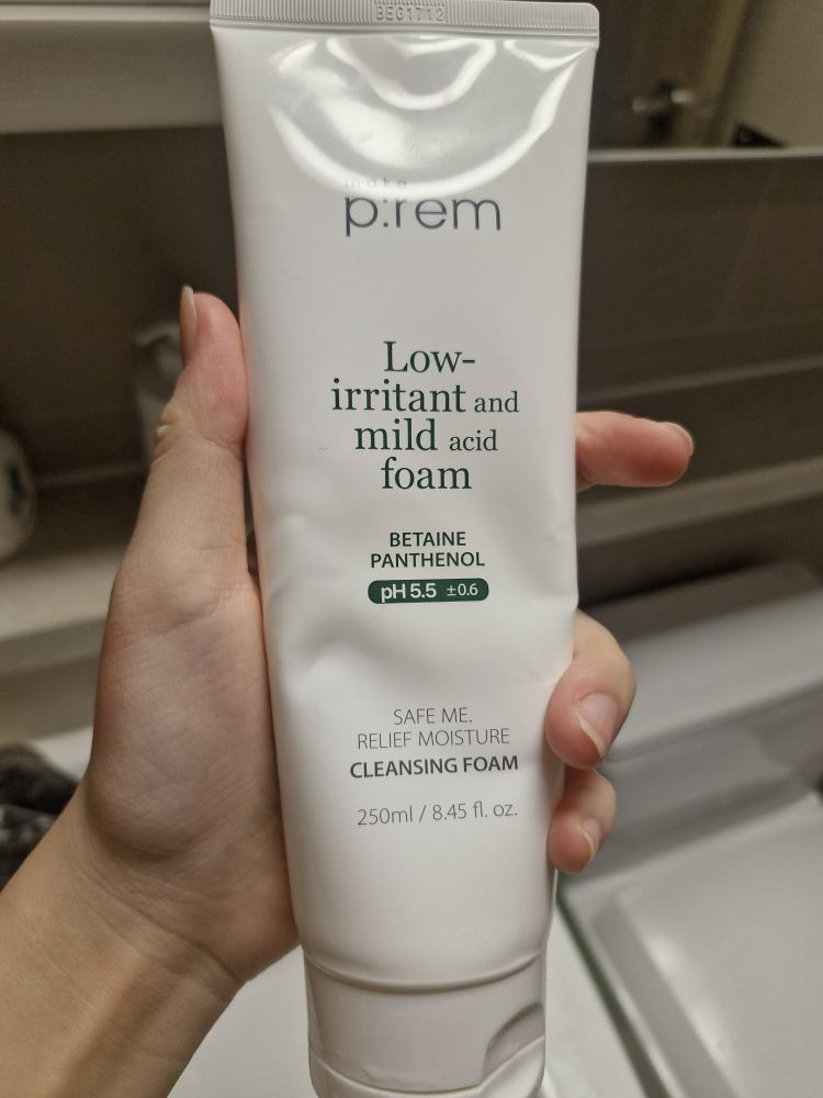 Ảnh đánh giá thực tế của người dùng về Safe Me Relief Moisture Cleansing Foam