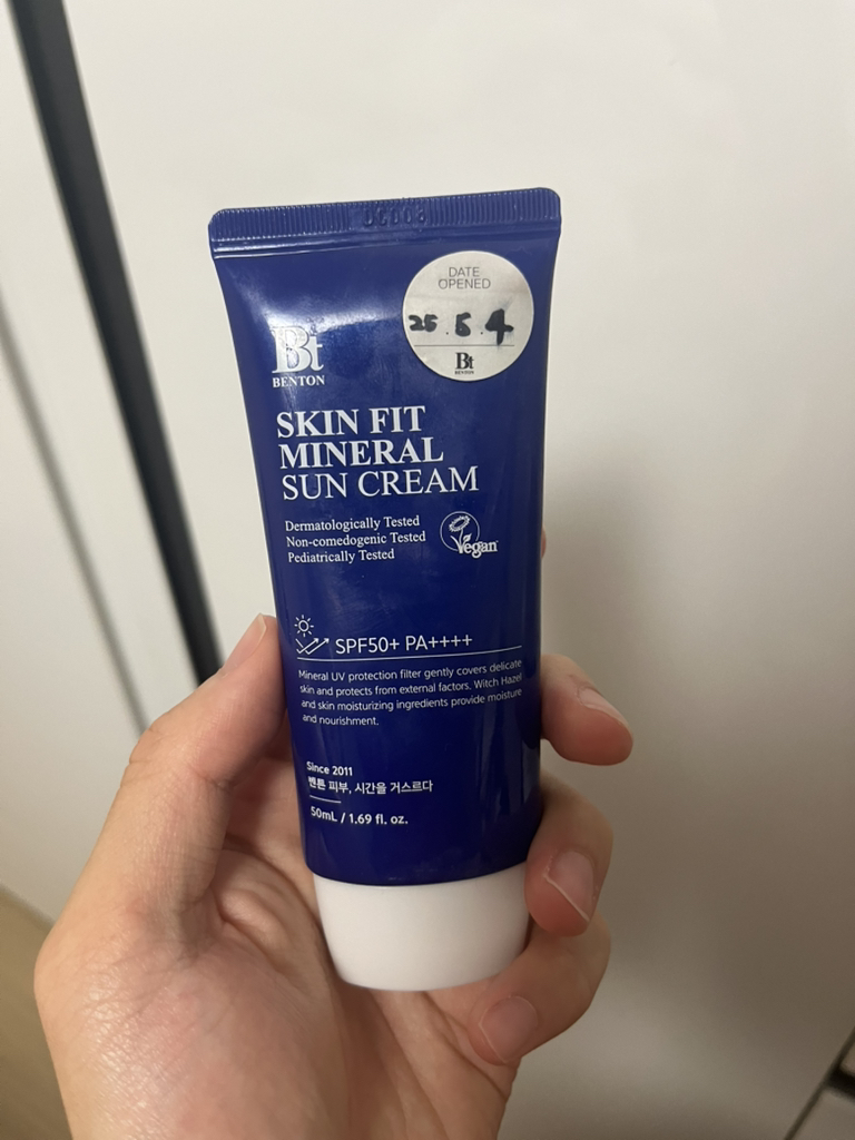 벤튼 (BENTON) 스킨핏 미네랄 선크림 [SPF50+/PA++++] review image