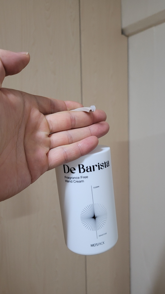 Ảnh đánh giá thực tế của người dùng về De Barista Hand Cream (Không mùi)