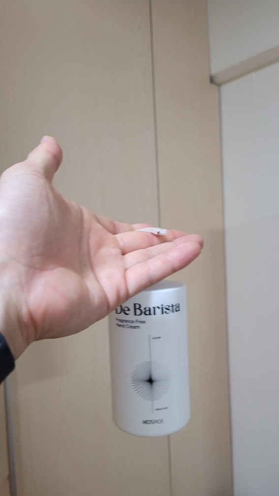 Ảnh đánh giá thực tế của người dùng về De Barista Hand Cream (Không mùi)