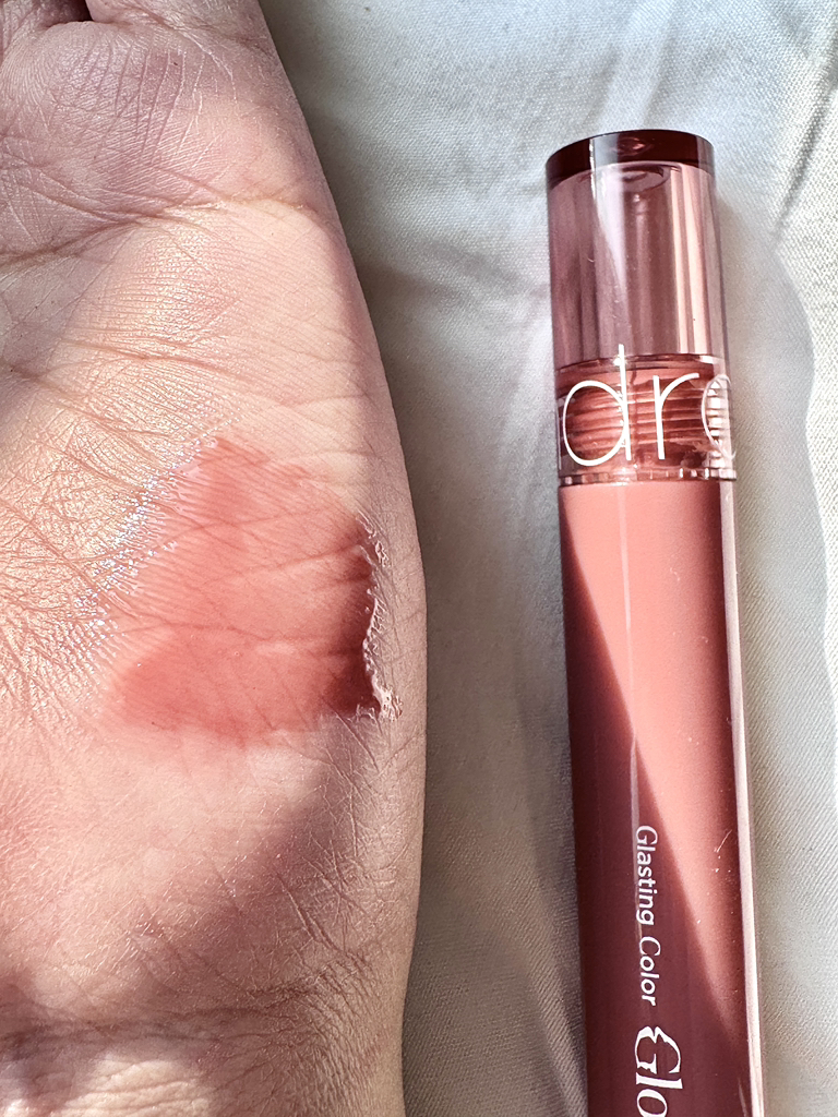 롬앤 (ROMAND) 글래스팅 컬러 글로스 [06 디픈무어] review image