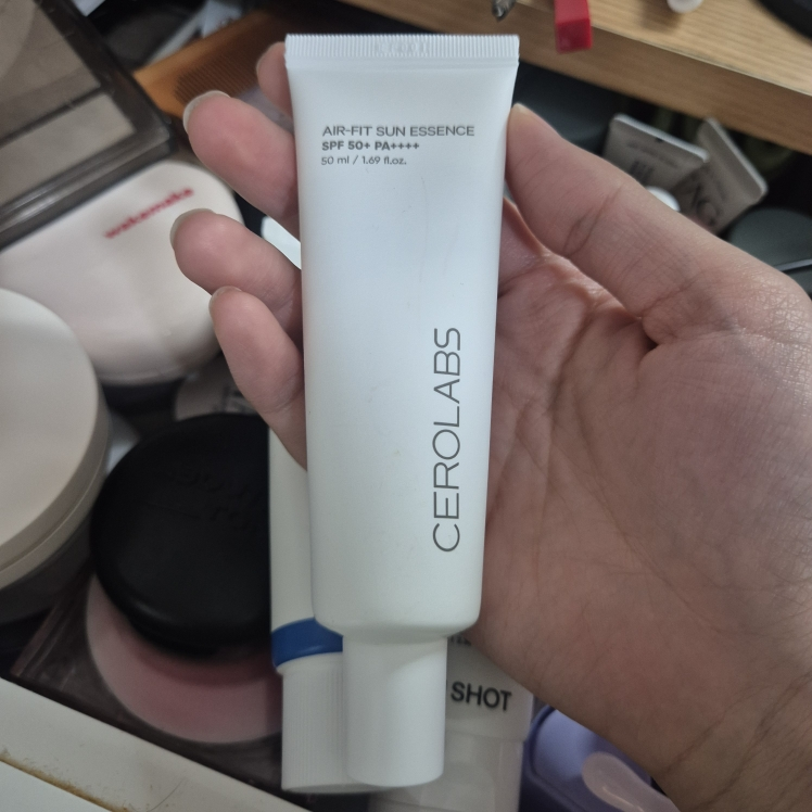 세로랩스 (CEROLABS) 에어핏 선 에센스 [SPF50+/PA++++] review image