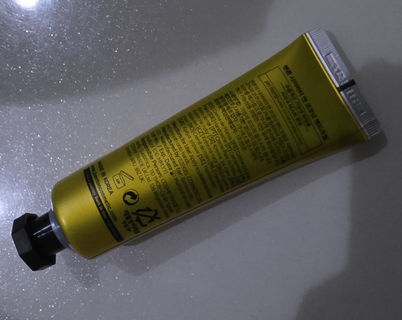 Ảnh đánh giá thực tế của người dùng về Kem dưỡng tay bơ hạt mỡ và dừa