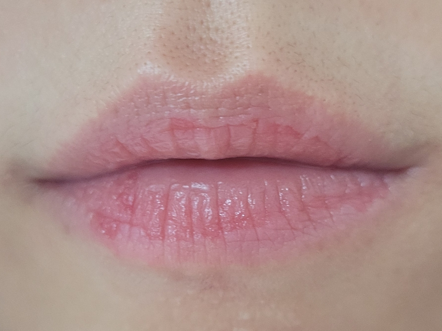 荷荷巴唇部精华液 [原味］的真实用户使用照片