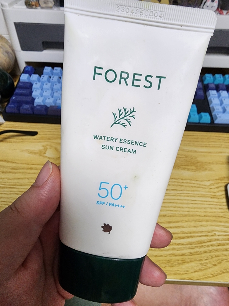 포레스트 (FoRest) 워터리 에센스 선크림 [SPF50+/PA++++] review image