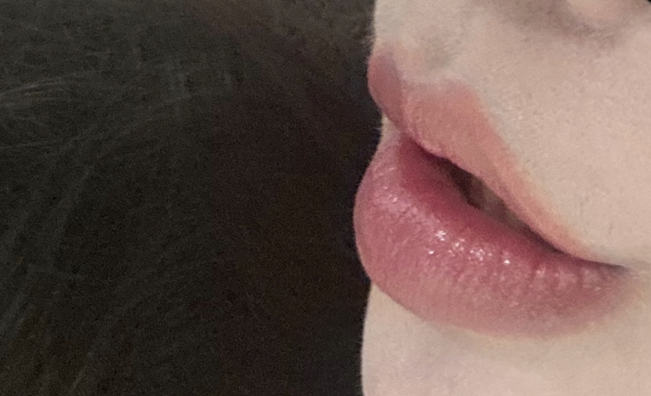 Dot On Mood 唇笔 [#08. Claudie Mauve] [#08.的真实用户使用照片