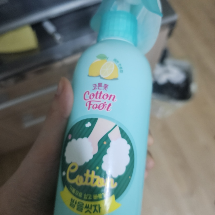 온더바디 (ON:THEBODY) 발을씻자 코튼풋샴푸 [레몬향] review image