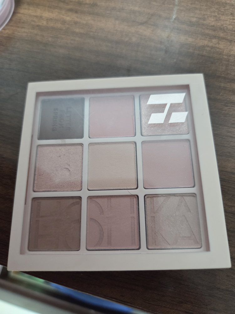 HOLIKAHOLIKA MyFave Mood Eye Palette [11 Letters from Spring] review image