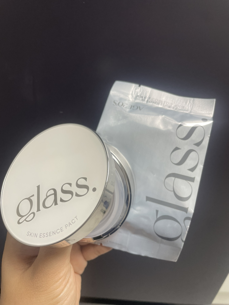 에이지투웨니스 (AGE20's) 글래스 스킨 에센스 팩트 [SPF50+/PA++++] [23호] [글로우] review image