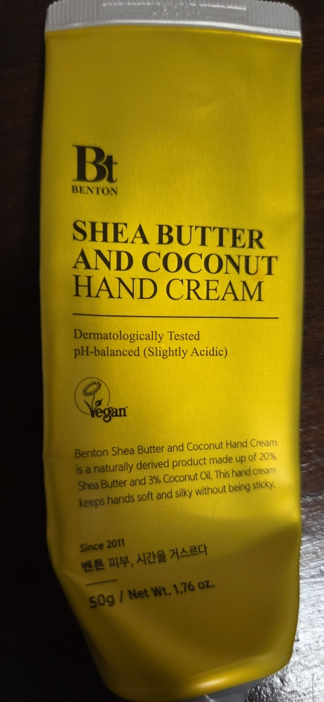Ảnh đánh giá thực tế của người dùng về Kem dưỡng tay bơ hạt mỡ và dừa