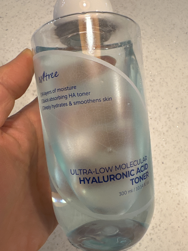 이즈앤트리 (IsNtree) 초저분자 히아루론산 토너 review image