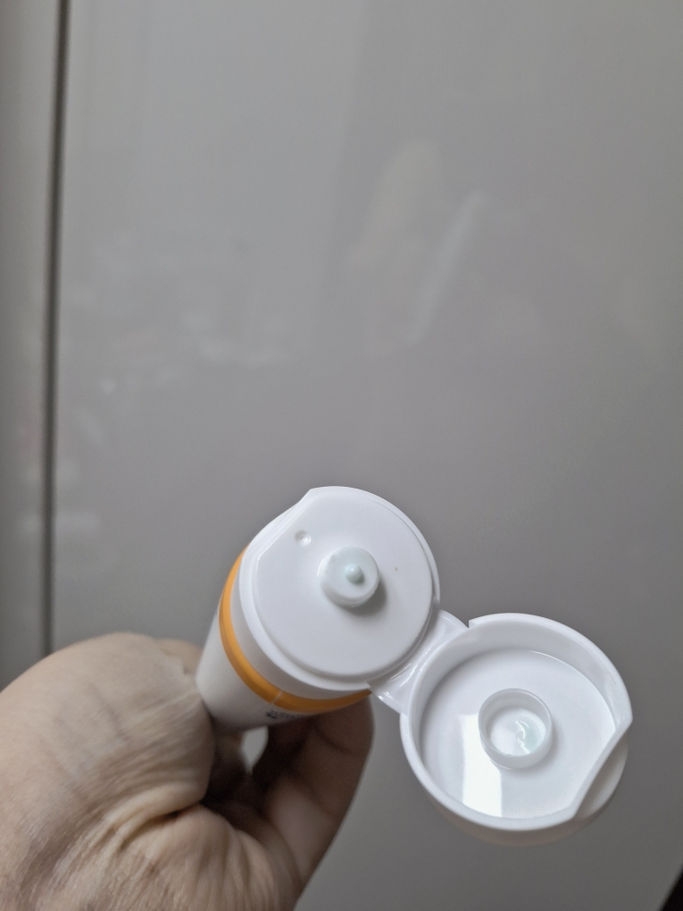 수이스킨 (suiskin) 착한 들국화 선크림 [SPF50+/PA++++] review image