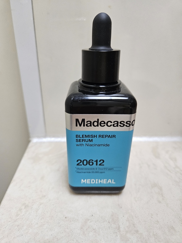 麦地卡索苷微量修复精华素的真实用户使用照片