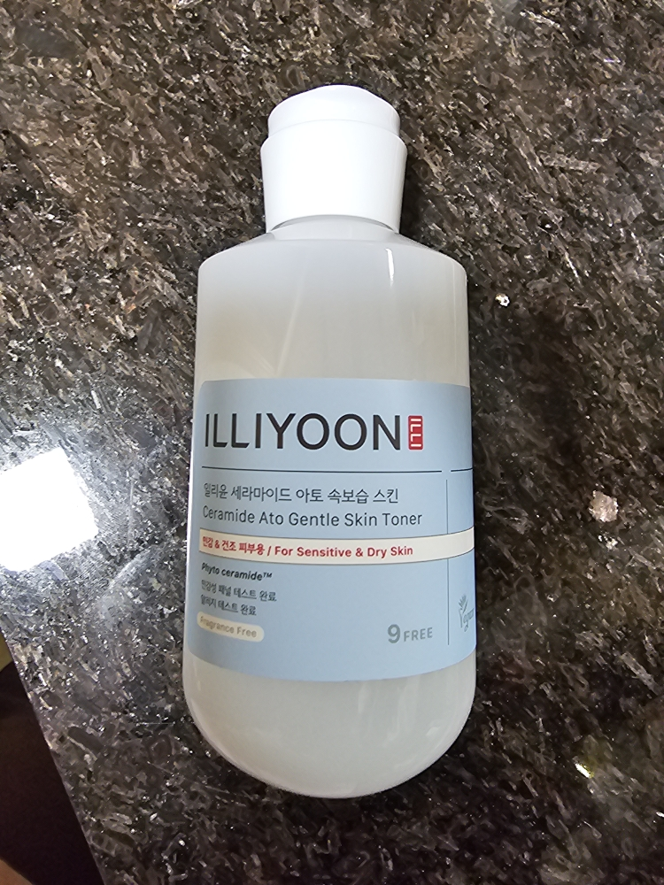 ILLIYOON Ceramide Ato Moisturizing Skin review image
