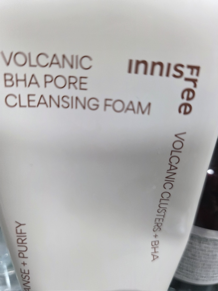 INNISFREE Hwasa Songi Baham Pore Foam Cleansing review image