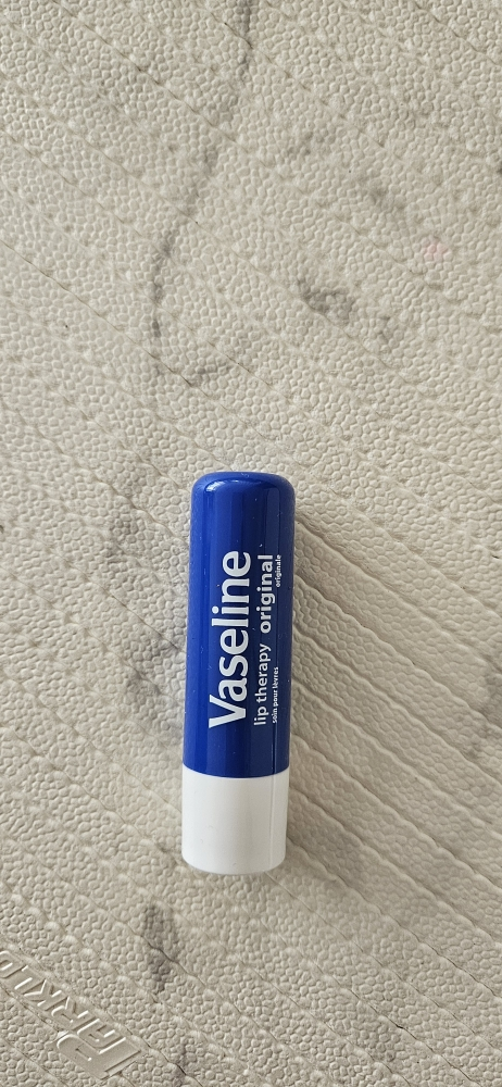 바세린 (Vaseline) (유니레버) 립 테라피 케어 립밤 [오리지널] review image