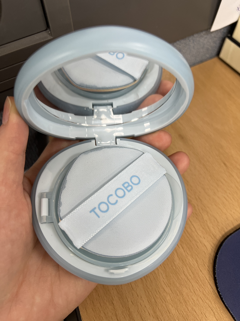 토코보 (TOCOBO) 블러 피니쉬 선쿠션 [SPF50+/PA++++] [00 퓨어] review image