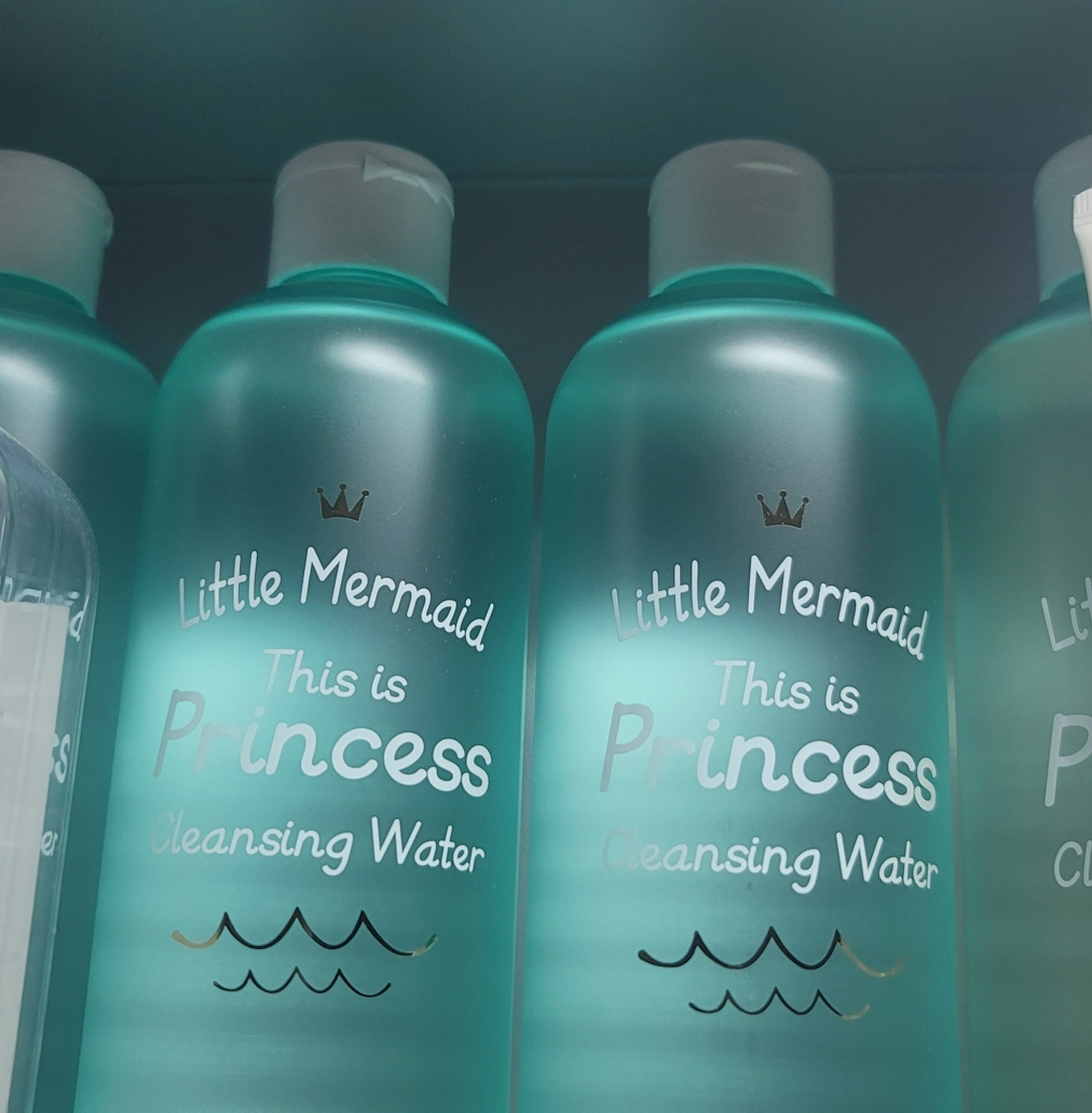 Ảnh đánh giá thực tế của người dùng về Little Mermaid This Is Princess Cleansing Water