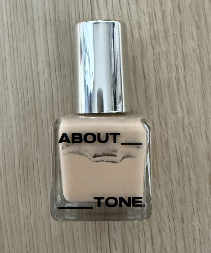 어바웃톤 (ABOUT_TONE.) 스킨 레이어 핏 파운데이션 [SPF30/PA++] [22 아이보리] review image