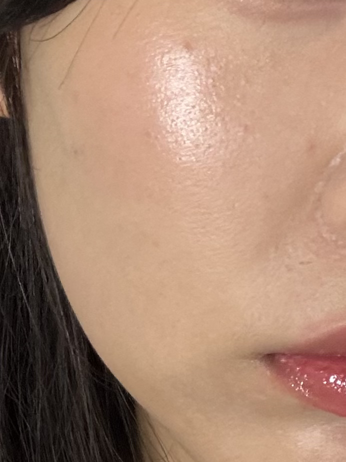 어바웃톤 (ABOUT_TONE.) 스킨 레이어 핏 파운데이션 [SPF30/PA++] [21 쿨 라이트] review image