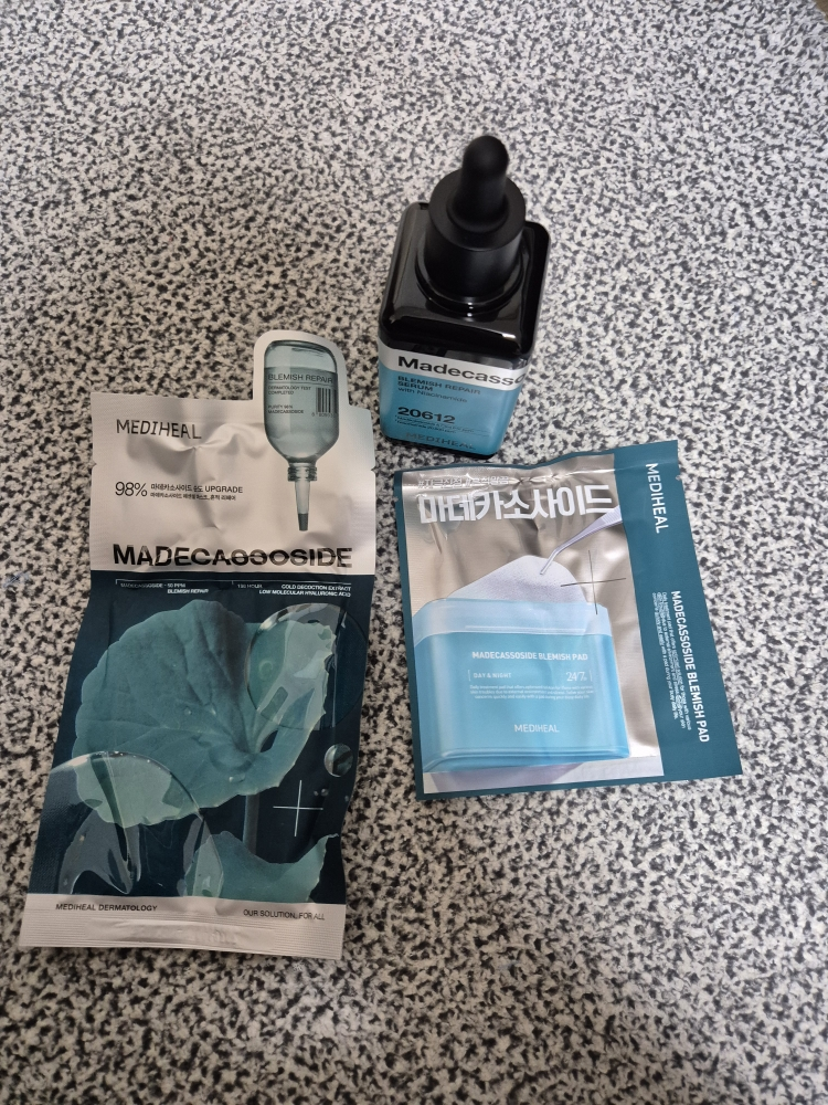 메디힐 (MEDIHEAL) 마데카소사이드 흔적 리페어 세럼 review image