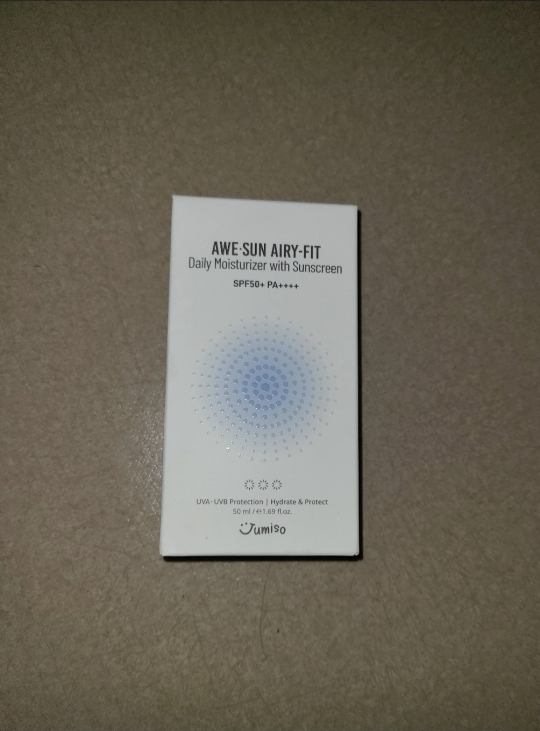 주미소 (JUMISO) 어썬 에어리핏 모이스쳐라이져 위드 선스크린 [SPF50+/PA++++] review image