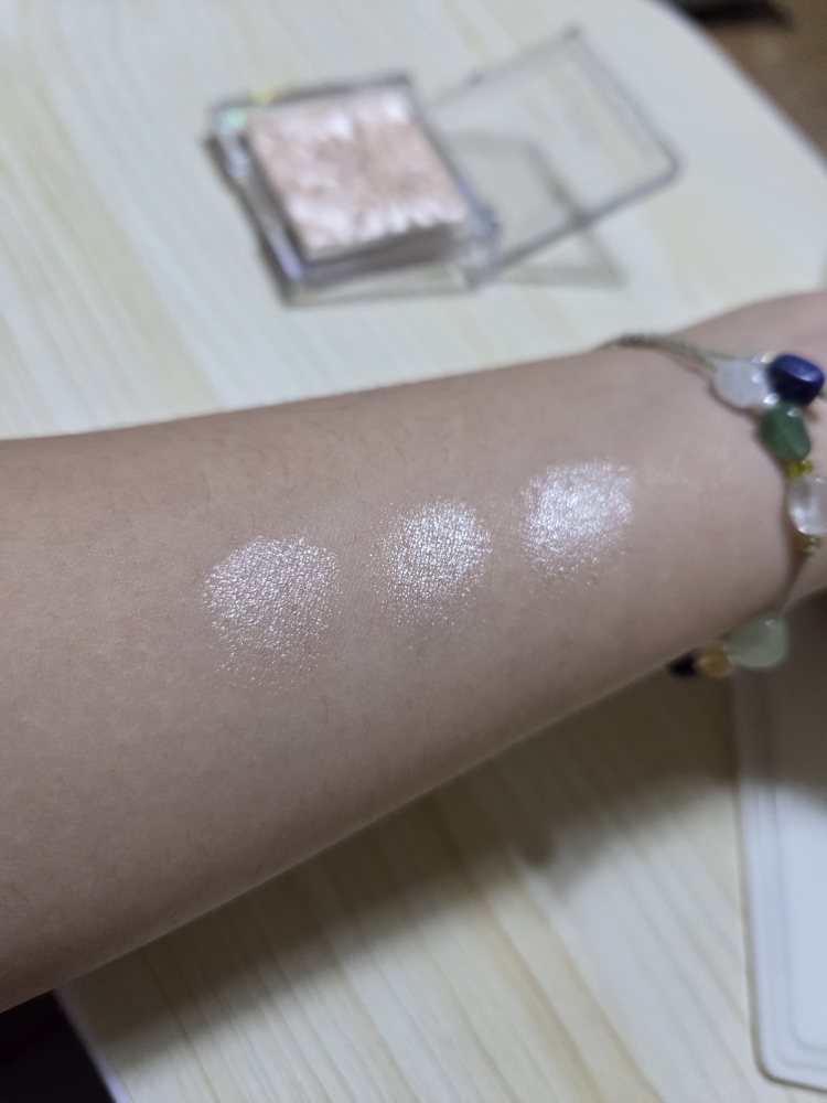 클리오 (CLIO) 프리즘 하이라이터 [01 골드쉬어] review image