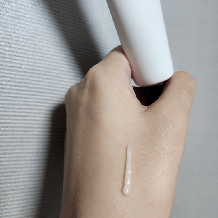 Ảnh đánh giá thực tế của người dùng về Kem dưỡng mắt collagen xanh cho mặt