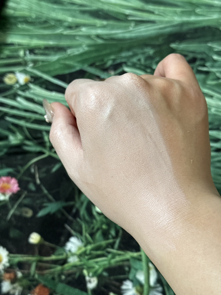 에스쁘아 (espoir) 비글로우 파운데이션 [SPF27+/PA++] [웨딩피치] review image