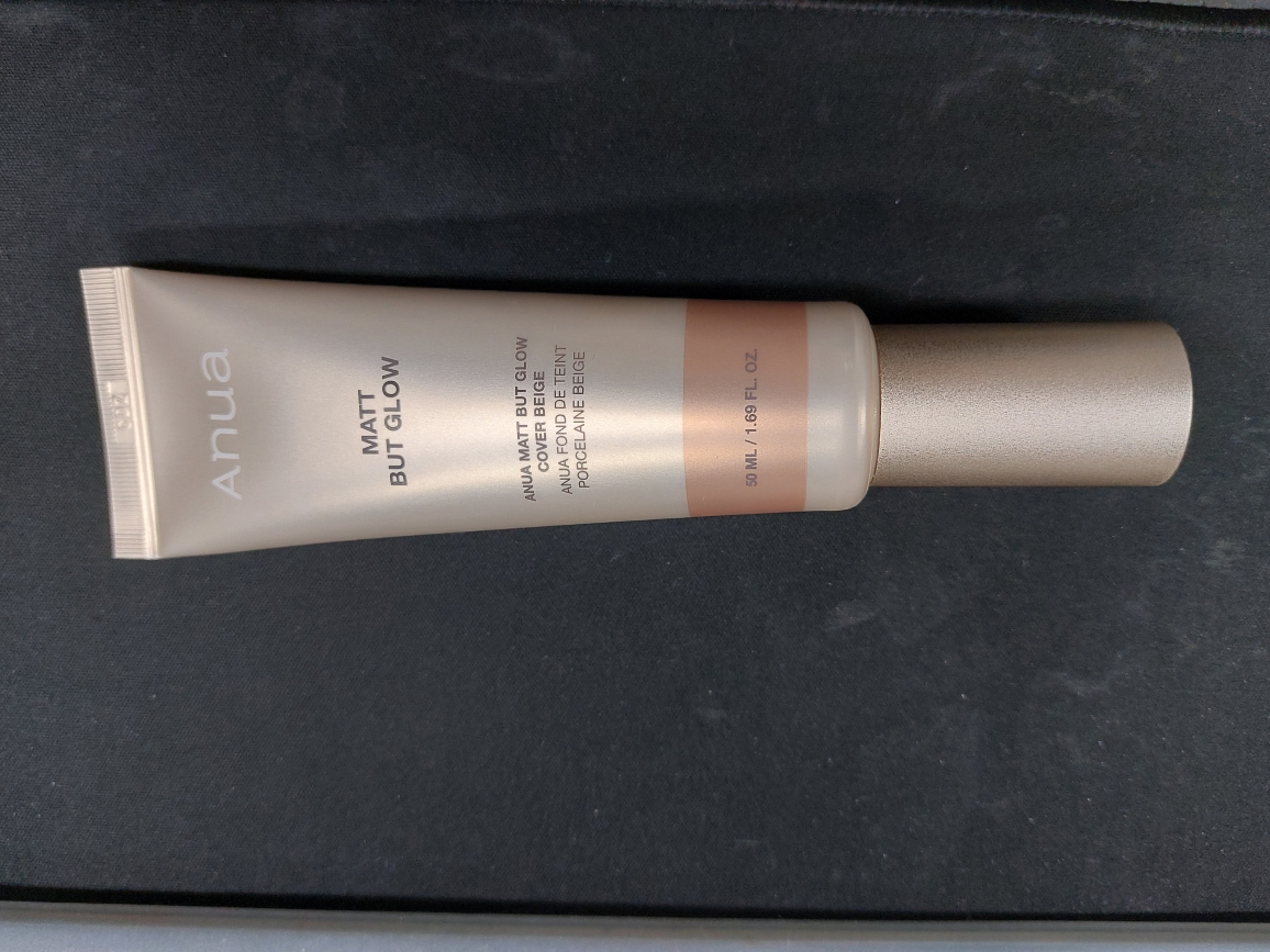 米色哑光焕彩遮瑕膏 [SPF50+/PA++++]的真实用户使用照片