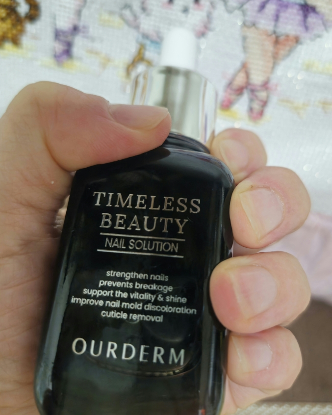 永恒之美的美甲解决方案的真实用户使用照片