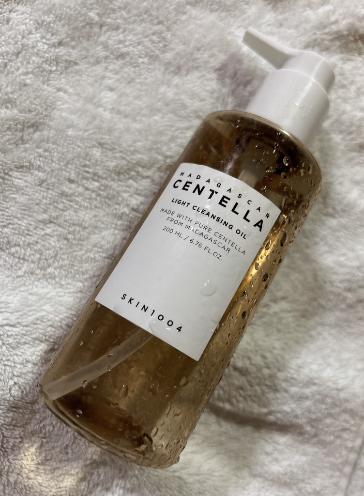 Ảnh đánh giá thực tế của người dùng về Madagascar Centella Light Cleansing Oil