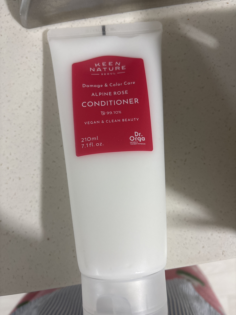 Bác sĩ Olga Damage & Color Care Alpine Rose Extreme Damage Silicone-Free Protein Hair Conditioner review image