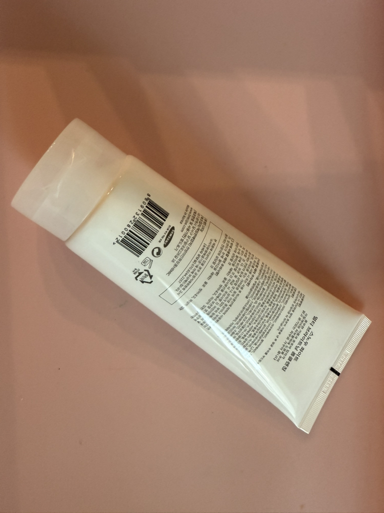 뷰티레시피 (BeautyRecipe) 스노우화이트 멀티브라이트닝 폼클렌징 review image