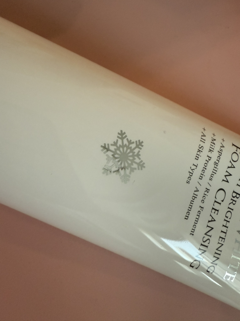 뷰티레시피 (BeautyRecipe) 스노우화이트 멀티브라이트닝 폼클렌징 review image