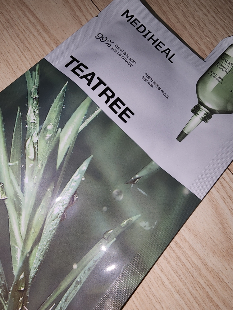 Ảnh đánh giá thực tế của người dùng về Mặt nạ thiết yếu [Tinh chất tràm trà làm dịu và dưỡng ẩm]