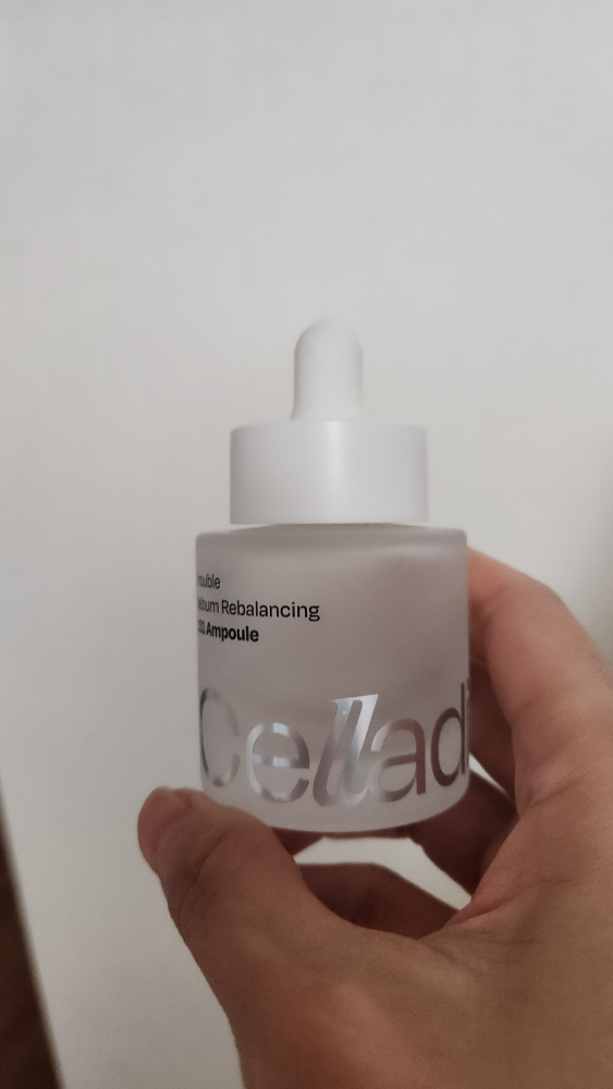 Ảnh đánh giá thực tế của người dùng về Trị mụn và cân bằng da 131 ống